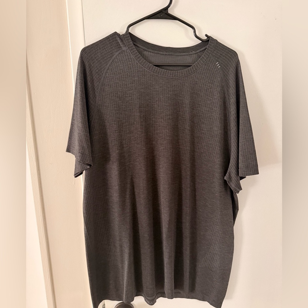 Metal Vent Tech Short-Sleeve Shirt